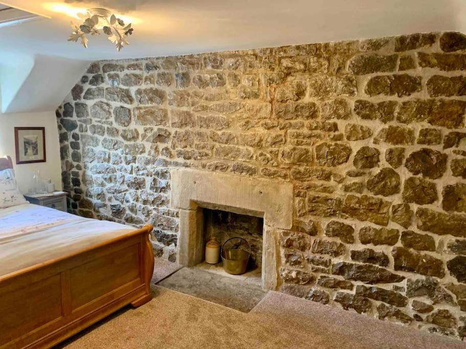 Gorgeous Cozy Cottage With A Heritage Feel, Walks, Pubs & Wood Burner Tideswell Exterior photo